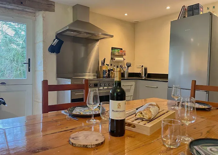 La Tuiliere Naturalism And Biodiversity Refuge 펜션 Issac